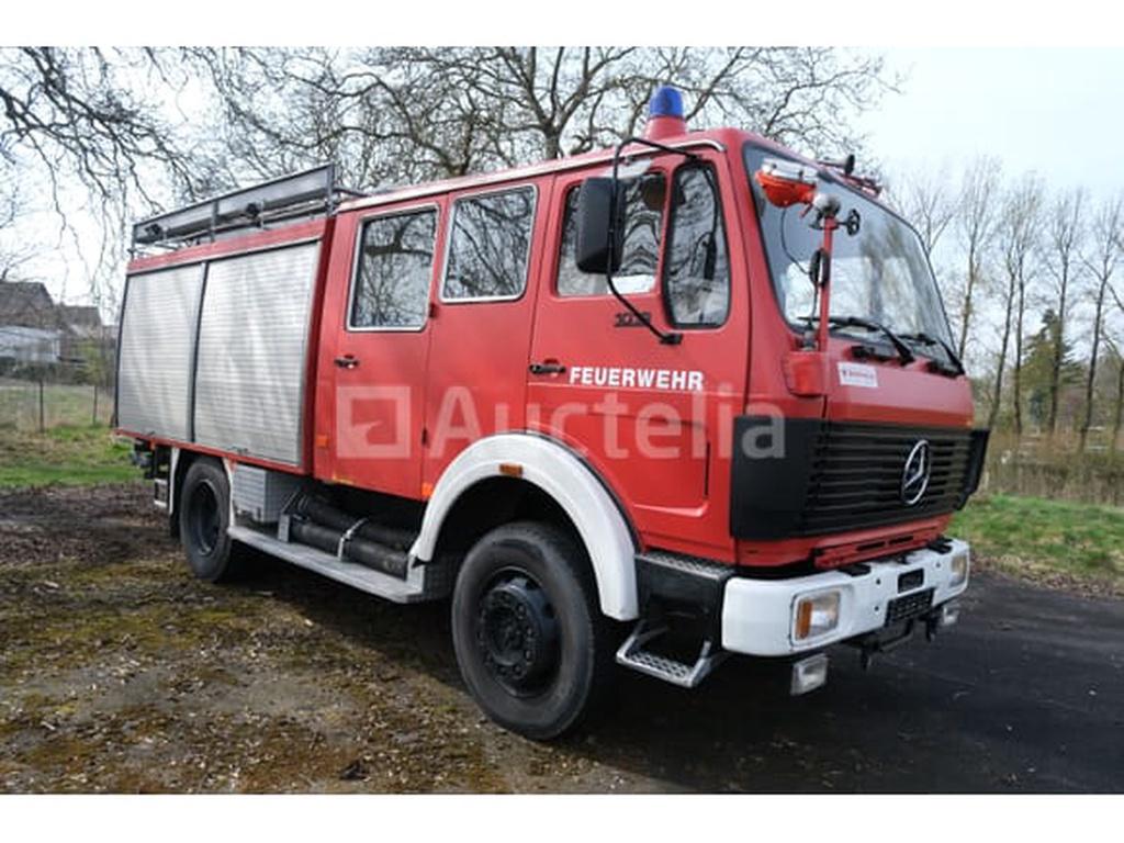 REF:1KDE677 - Mercedes-Benz 1019 AF brandweerwagen (1979-104, Auto's, Overige brandstoffen, Mercedes-Benz, Bedrijf, Te koop