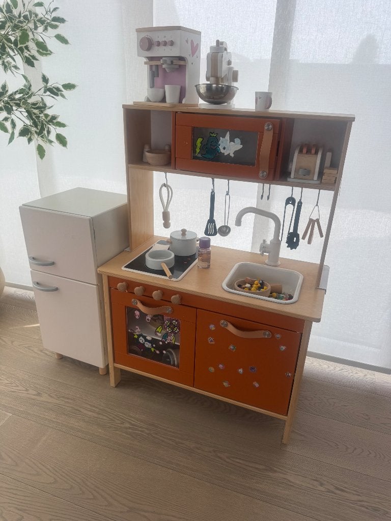 Ikea keukentje en zara home koelkast, Ophalen, Gebruikt, Hout, Speelkeuken