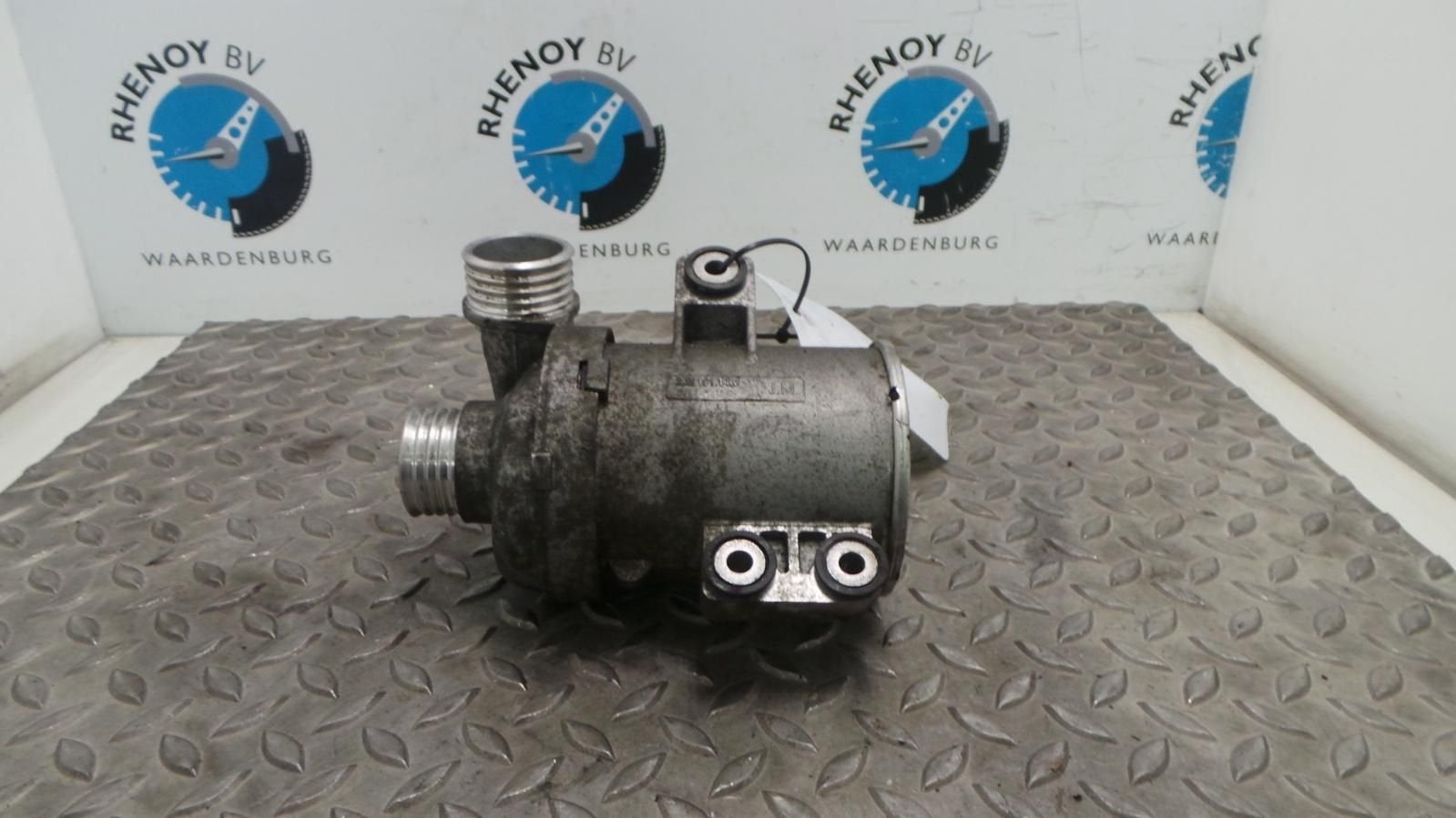 BMW 3 SERIES WATERPOMP 2013, Enlèvement ou Envoi, Utilisé, Stiba membre