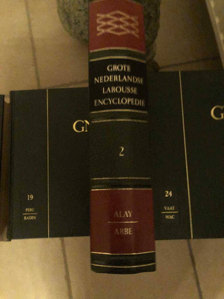 Grote Nederlandse Larousse encyclopedie, Boeken, Encyclopedieën, Ophalen