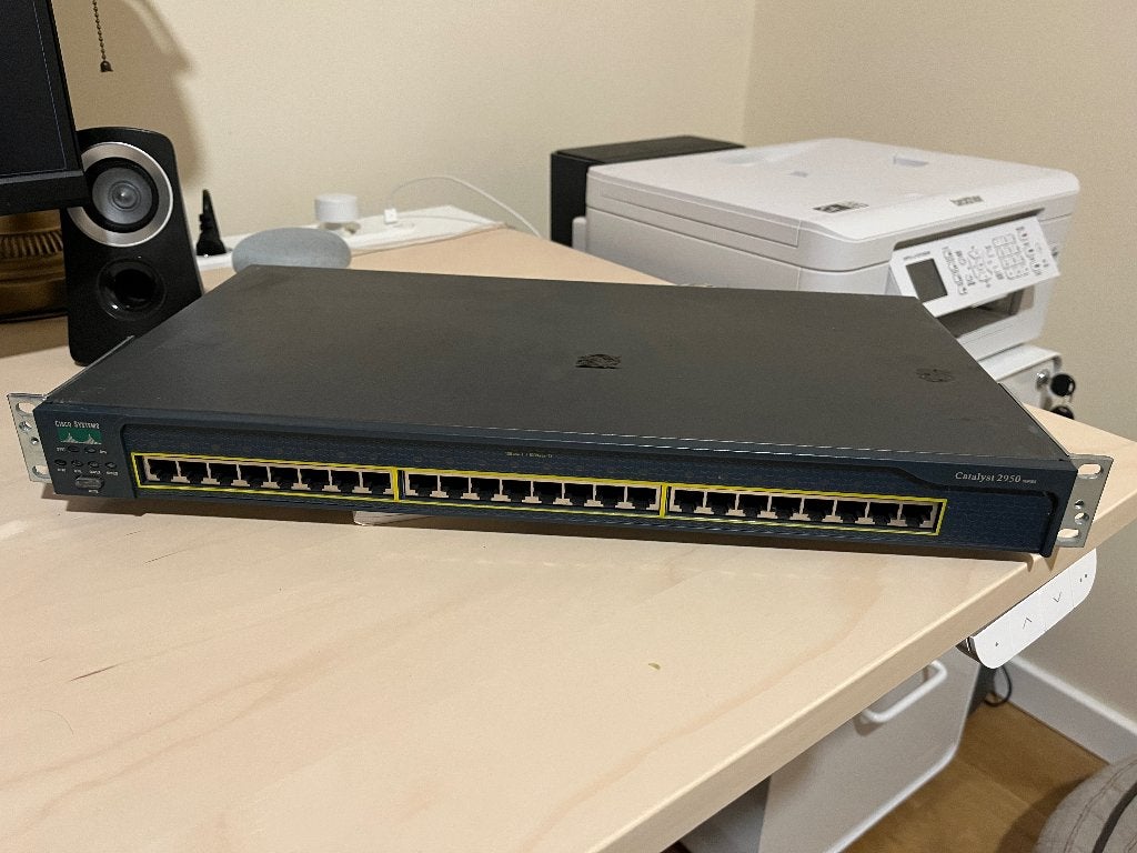 Switch Cisco Catalyst 2950 – 24 ports, Enlèvement ou Envoi, Utilisé