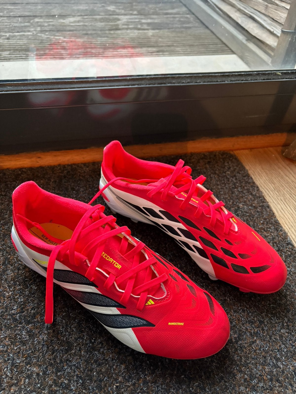 Crampons Predator nanostrike, Enlèvement ou Envoi, Comme neuf
