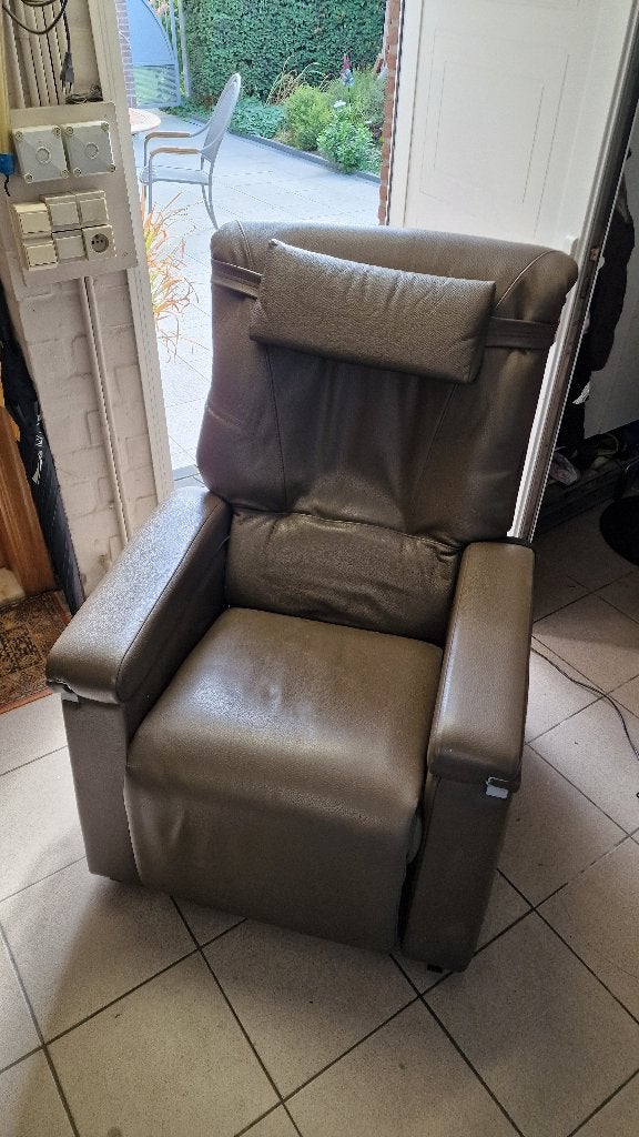 Ergonomische relax zetel, Ophalen, Gebruikt, 75 tot 100 cm, Leer