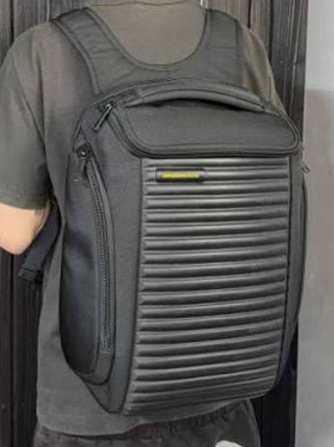 Gezocht Mandarina Duck Tank Backpack, Enlèvement