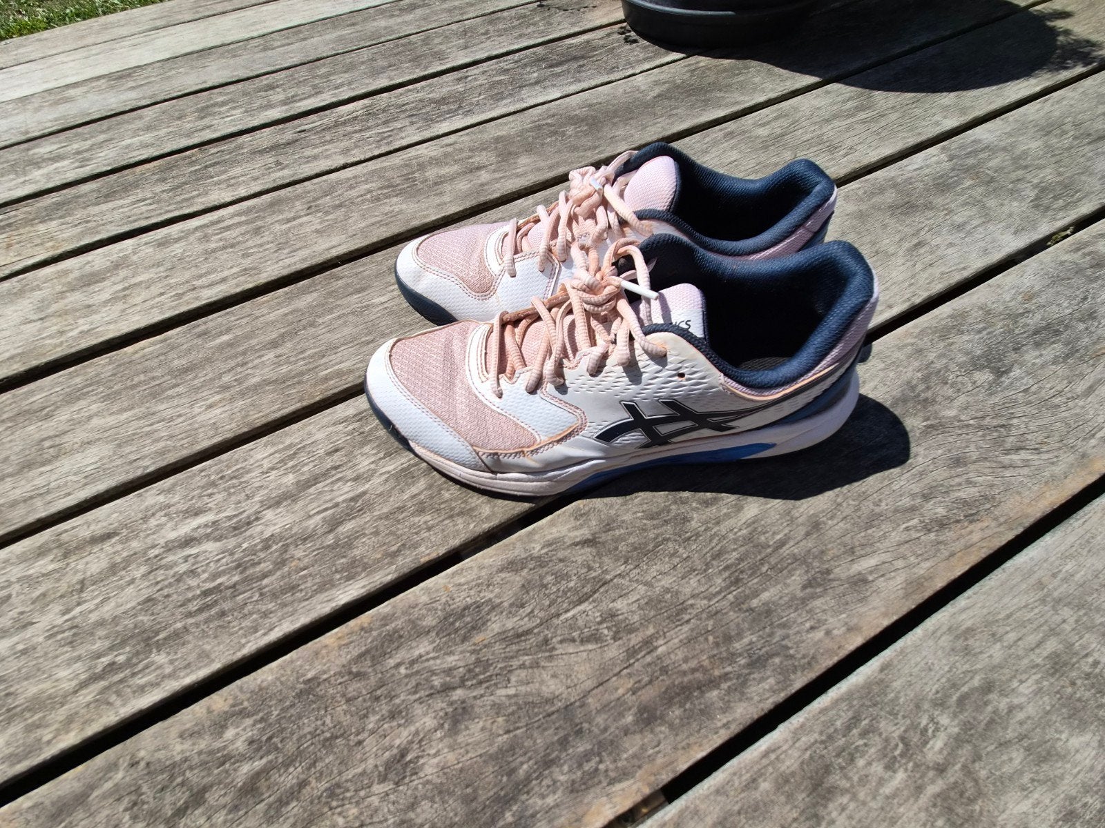 Tennisschoen Asics als nieuw maat 40, Sport en Fitness, Ophalen, Asics