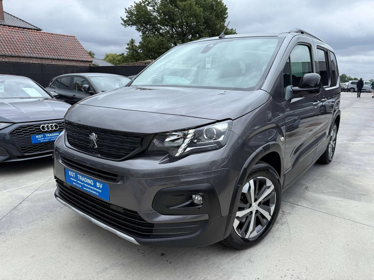 Peugeot Rifter 1.2i 110PK GT-LINE NAVIGATIE PANORAMA-DAK CAM, Stof, Gebruikt, 1199 cc, 1462 kg
