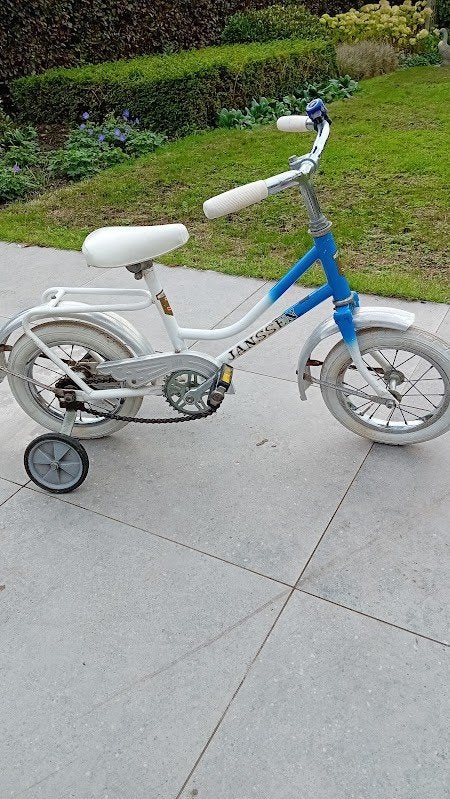 Eerste kinderfietsje, Fietsen en Brommers, Ophalen, Gebruikt, Zijwieltjes