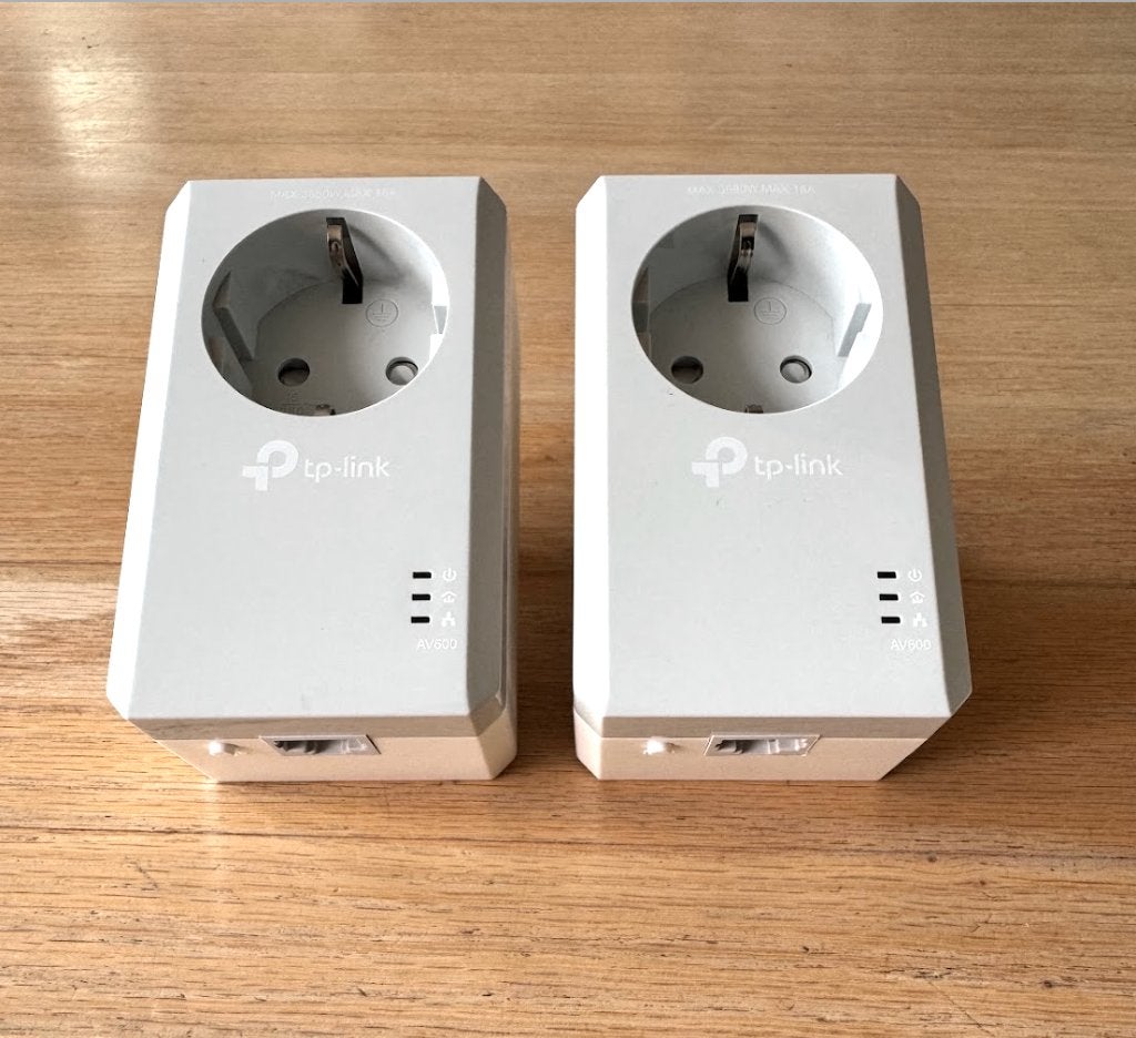 TP-Link AV600 Passthrough Powerline Adapter Set (2 stuks), Computers en Software, Powerlines, Gebruikt, Ophalen