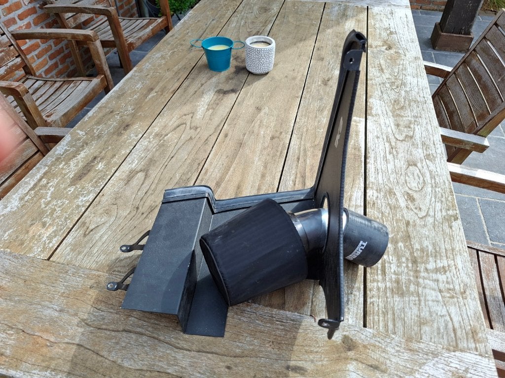 Air Intake passend voor BMW 3 serie E36 323i, 325i en 328i, Enlèvement