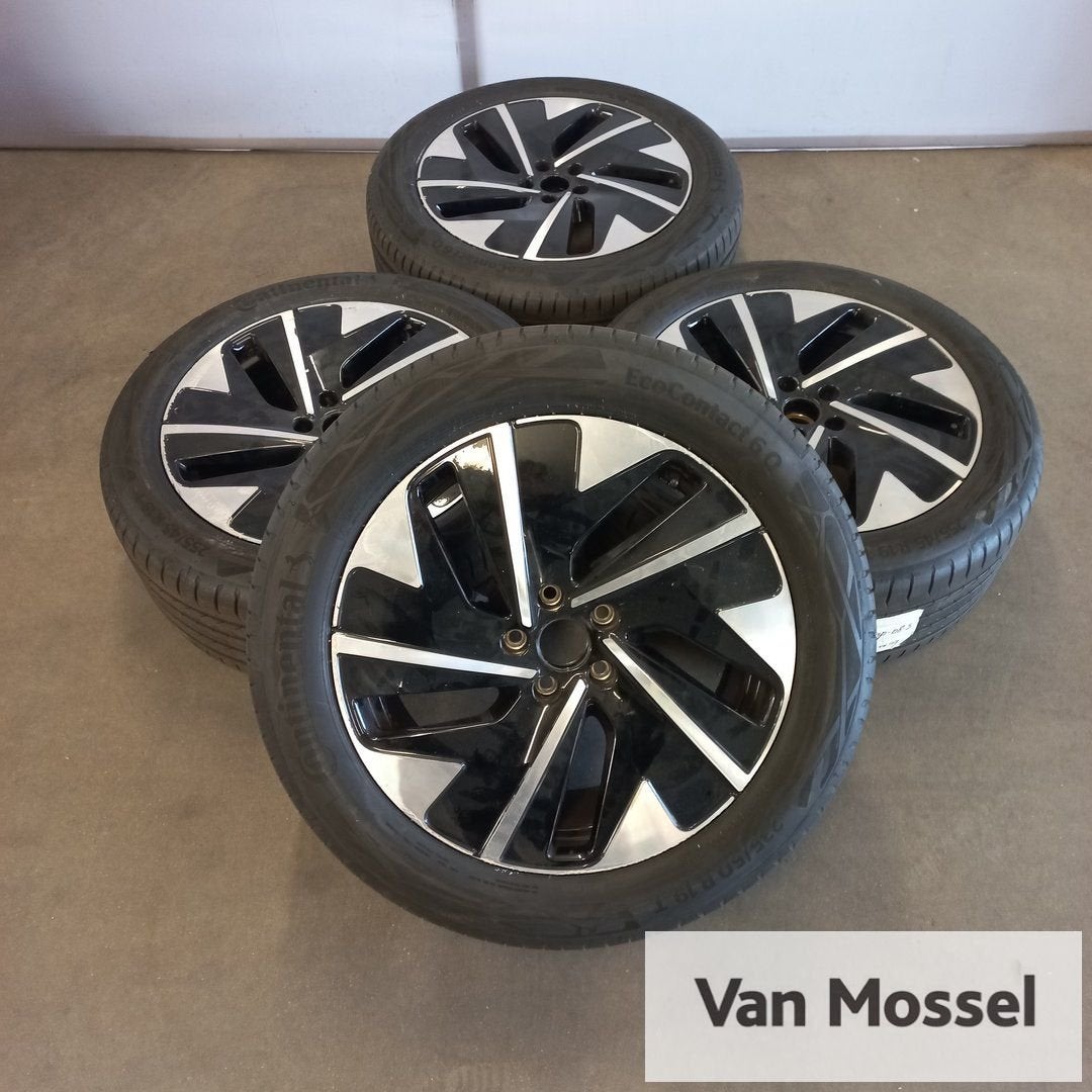 VW ID7 Continental Eco Contact 6Q 235/50/R19 - 255/45/R19 99, 19 inch, Gebruikt, 255 mm, -