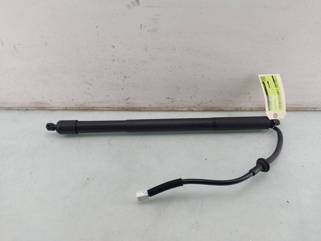 VERIN A GAZ ARRIÈRE GAUCHE Toyota Corolla Cross (01-2020/-), Kundenbetreuung@toyota.de, Toyota, Utilisé, Toyota-Allee 2
50858  Köln, DE