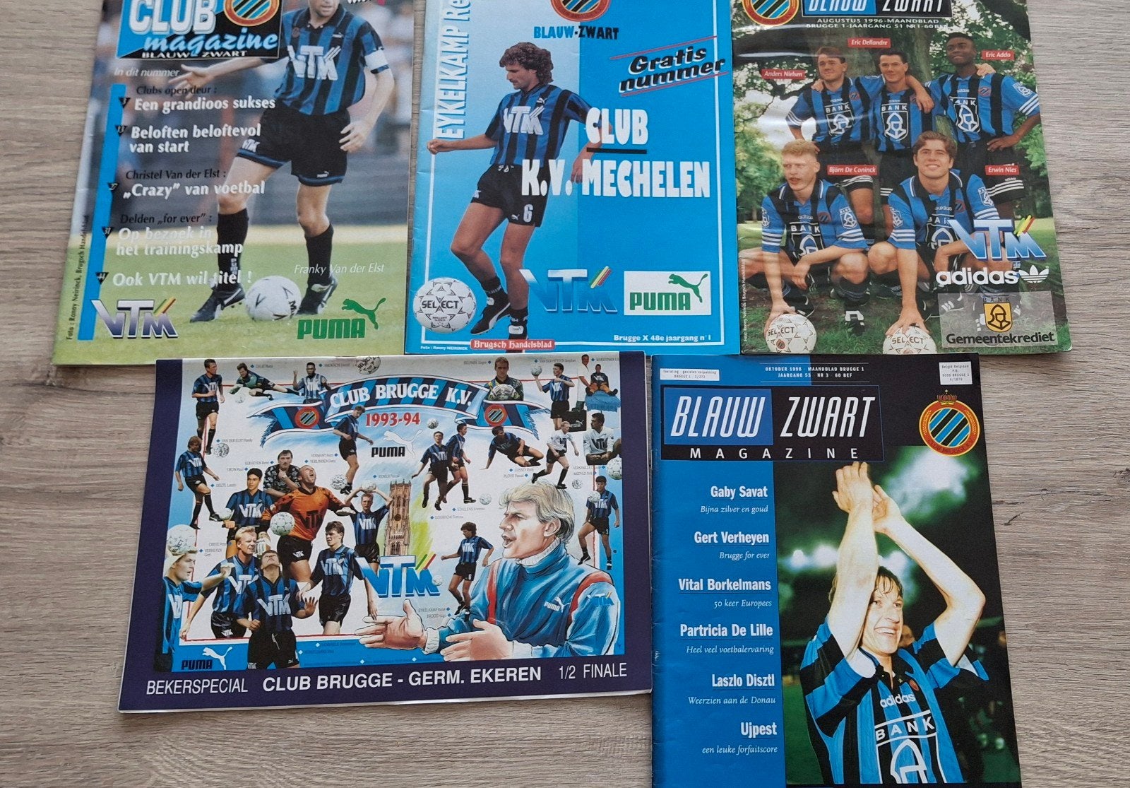 Lot magazine Club Brugge jaren 90 voetbal, Ophalen of Verzenden, Zo goed als nieuw, Boek of Tijdschrift