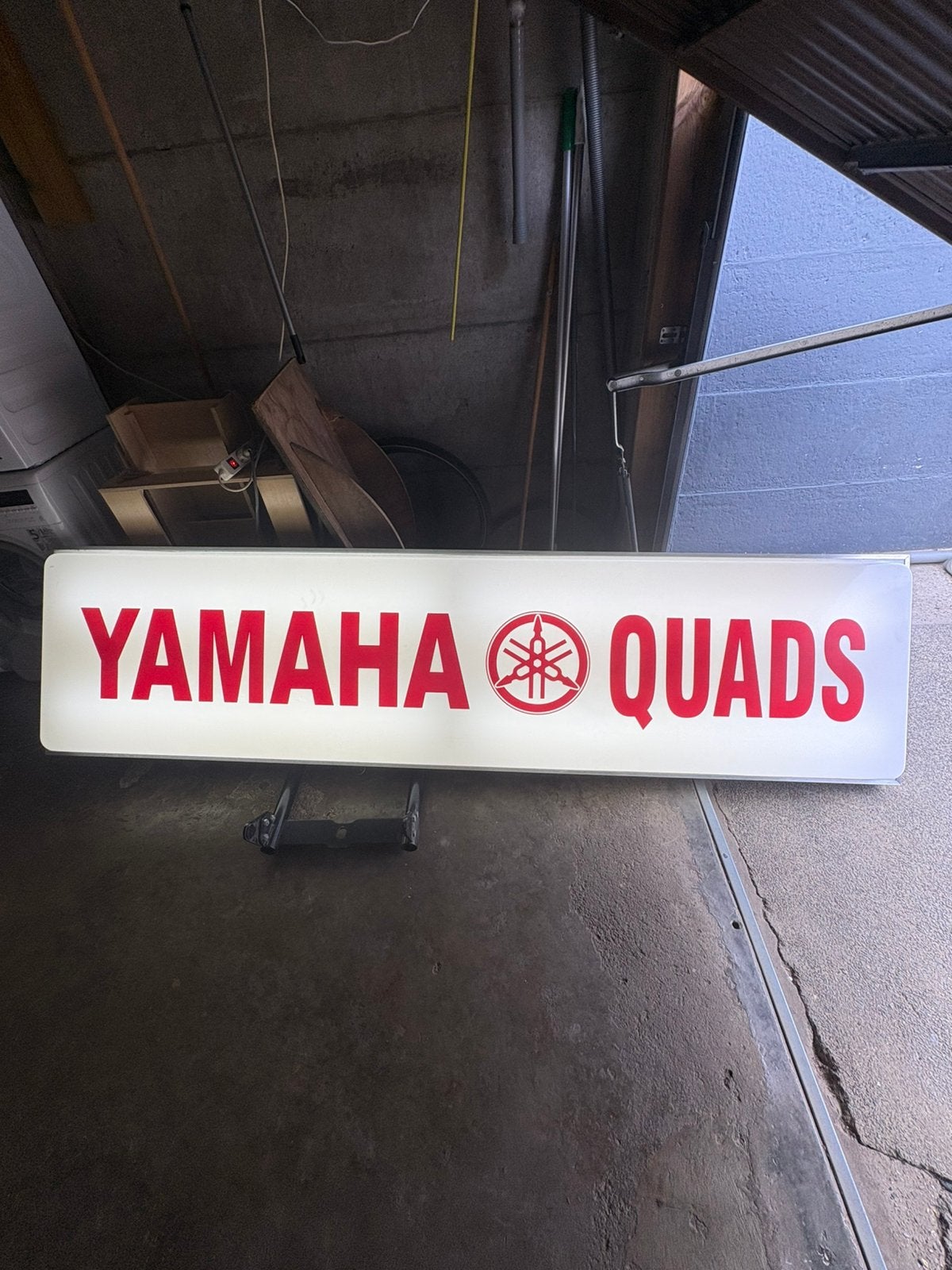 Yamaha Logo Banner, Ophalen, Gebruikt, Lichtbak of (neon) lamp