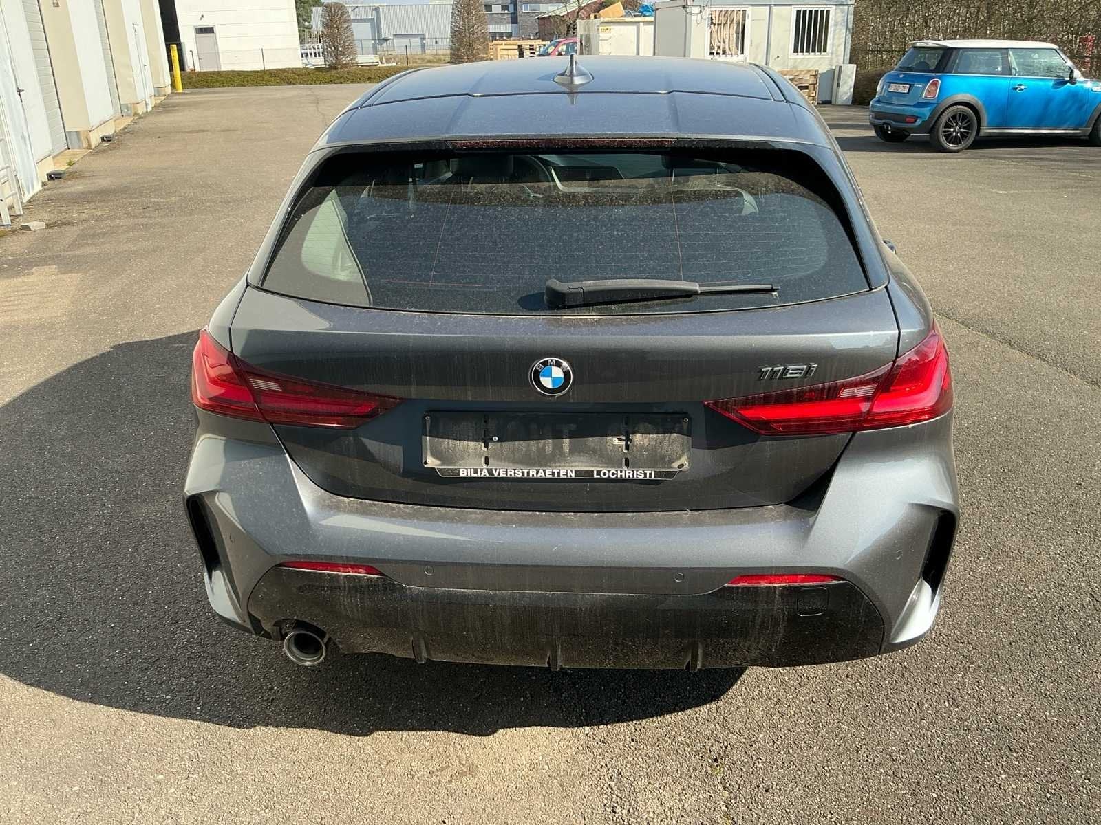 BMW - 2020 - 118i (F40) - M-pack - Personenauto, Auto's, BMW, 1 Reeks, Gebruikt, Euro 6, Bedrijf