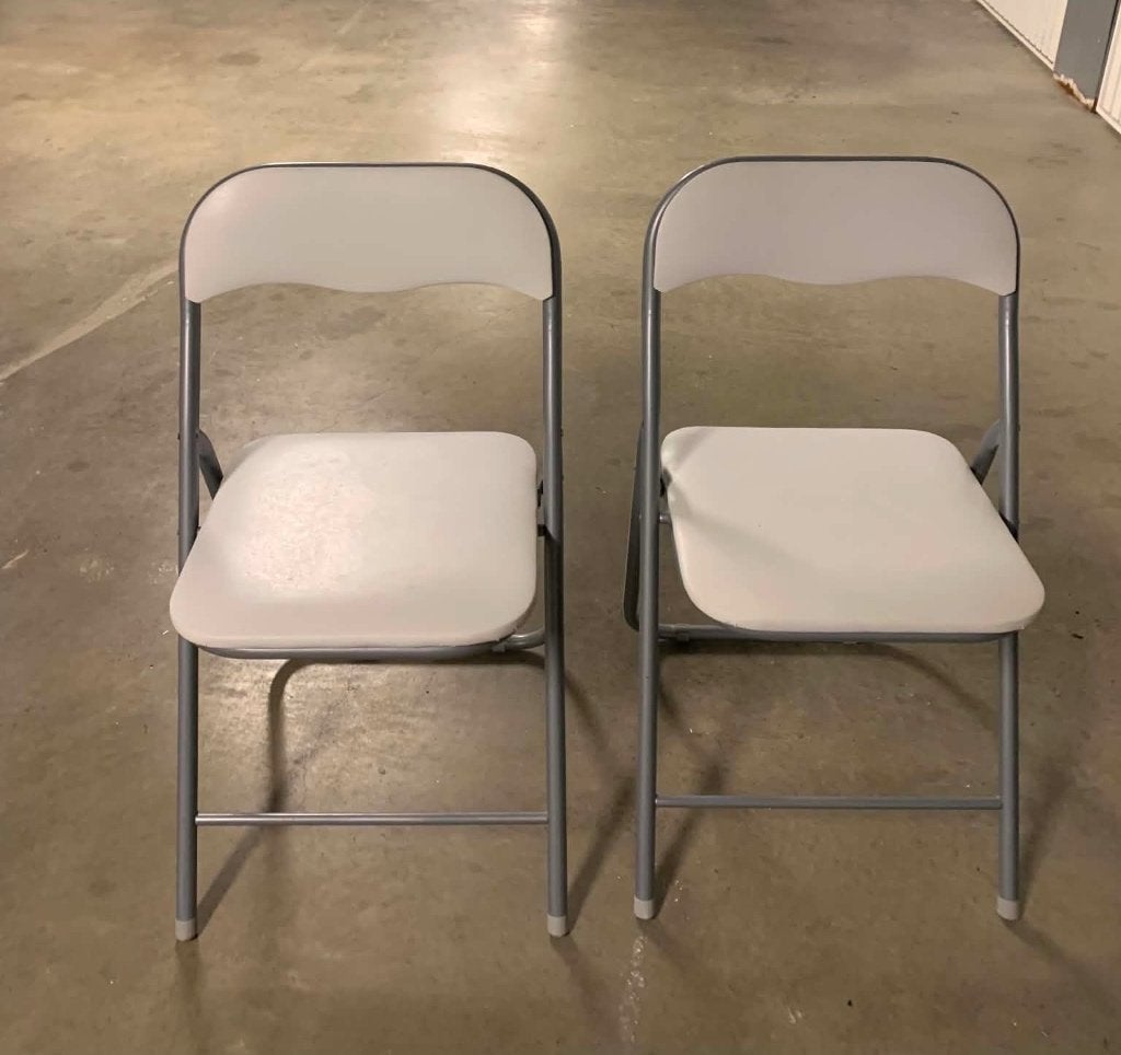 2 Witte klapstoelen, Huis en Inrichting, Stoelen, Ophalen, Twee, Wit, Zo goed als nieuw