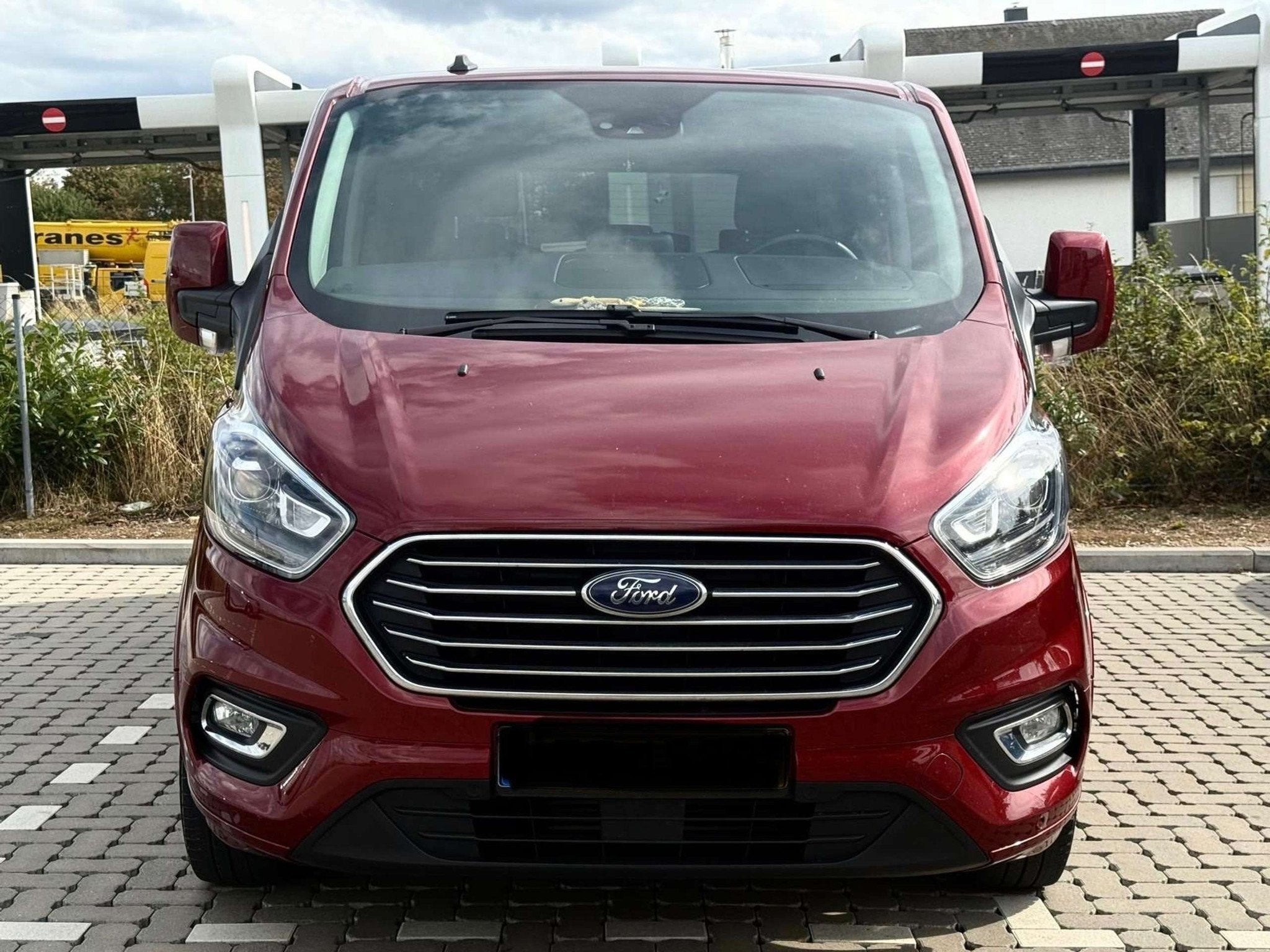 Ford Tourneo Custom 2.0 TDCi Titanium X 185cv 8 places DOUBL, Autos, Ford, Rouge, Achat, Boîte manuelle, 5 portes
