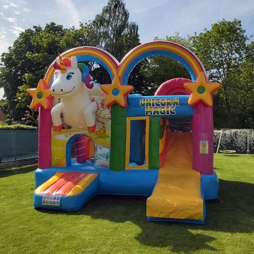 Unicorn springkasteel te huur, Enlèvement, Comme neuf