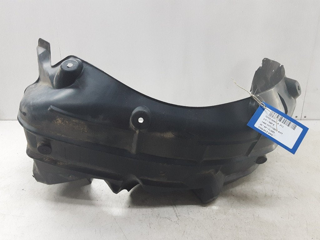 PARE BOUE ARRIERE GAUCHE Toyota Yaris IV (P21 / PA1 / PH1), Autos : Pièces & Accessoires, Arrière, Garde-boue, Kundenbetreuung@toyota.de