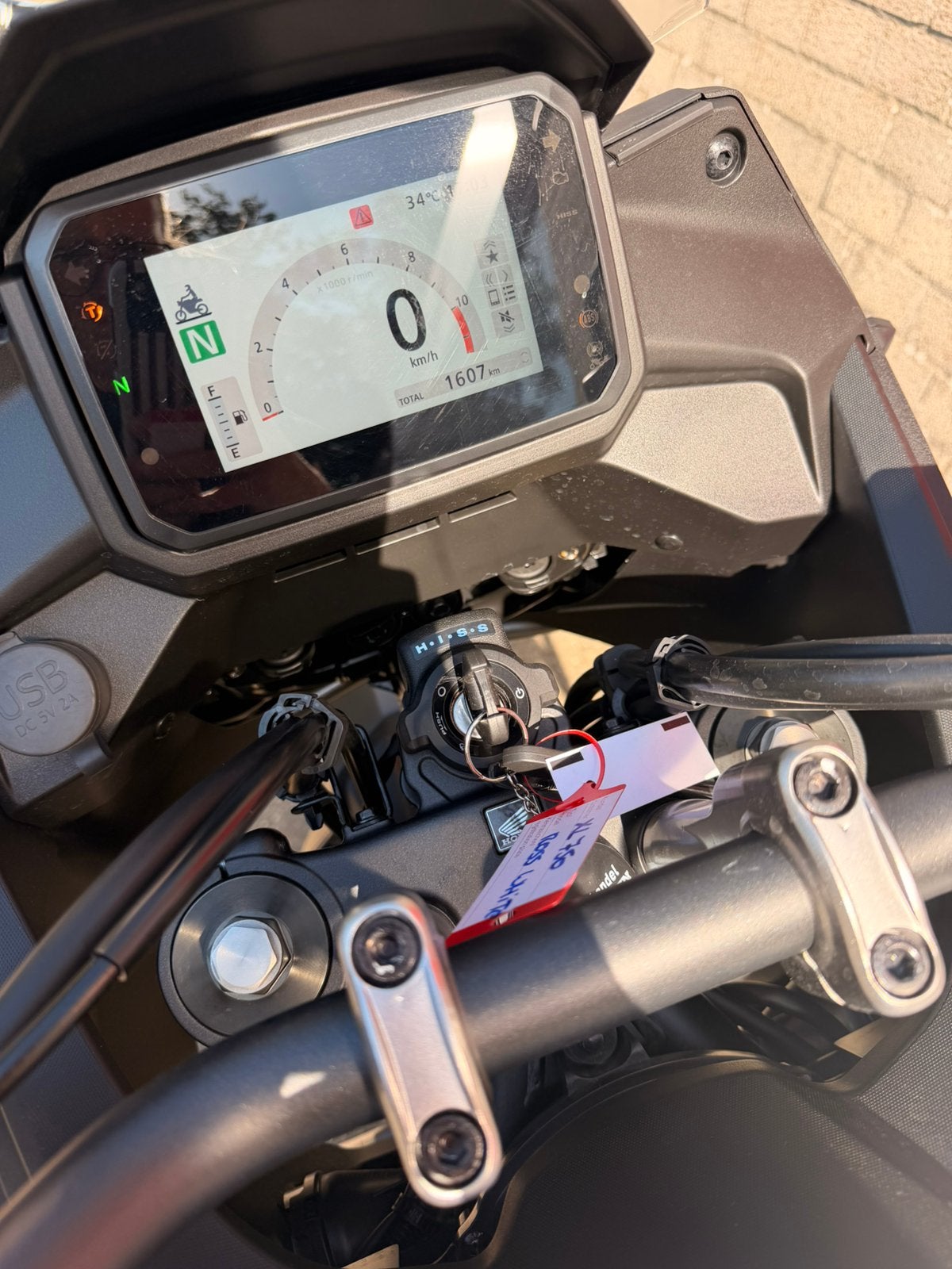 Honda XL750 Transalp, Motoren, Bedrijf