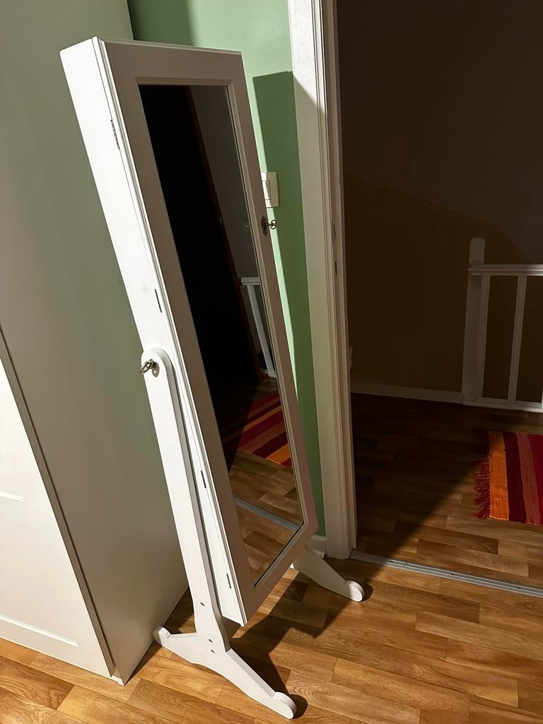 Armoire à bijoux, miroir sur pieds, blanc, en bois., Ophalen, Zo goed als nieuw