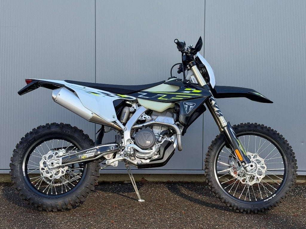 Triumph TF 250 Enduro / NIEUW / BTW-motor / 9450€ incl. BTW, Motoren, 250 cc, Nieuw, Bedrijf, Enduro