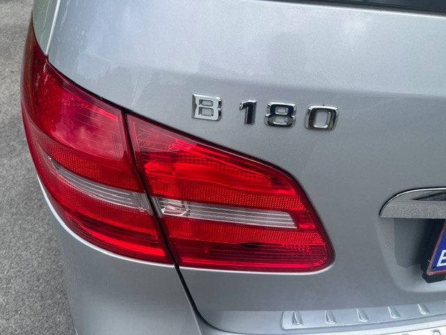 Mercedes B180, Cuir, Argent ou Gris, Achat, Euro 6