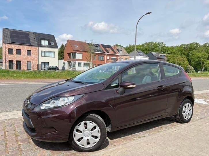 Ford Fiesta | 12 Maanden Garantie | 102 Dkm | Benzine | 2009, Voorwielaandrijving, Stof, Zwart, Fiësta
