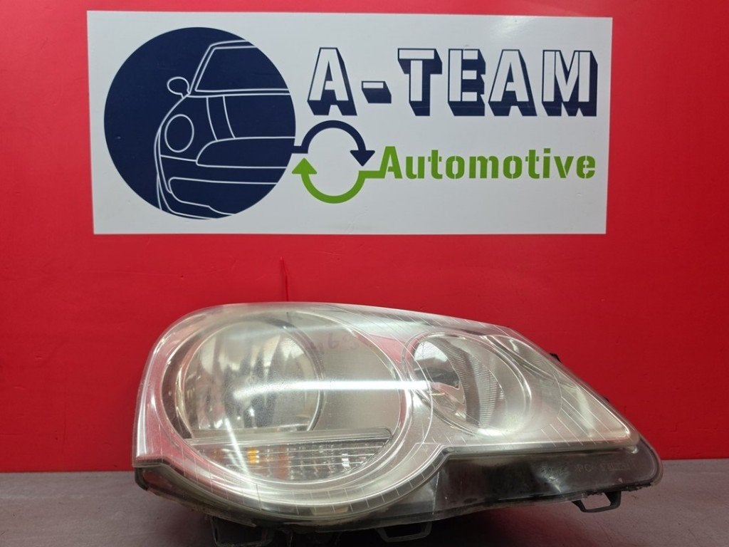 PHARE / OPTIQUE AVANT DROIT Volkswagen Polo IV (9N1 / 2/3), Autos : Pièces & Accessoires, Volkswagen, Valeo, Utilisé, 100, rue de Courcelles
75017  Paris, FR