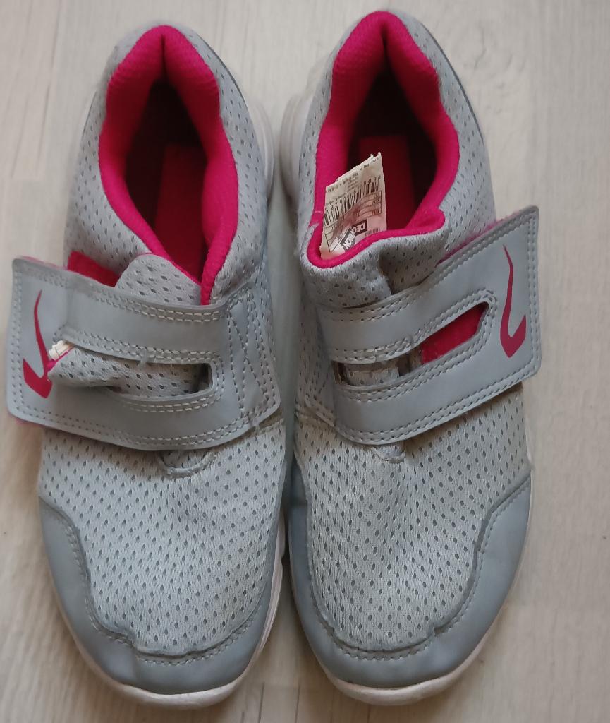 sportschoenen Decathlon, Gebruikt, Meisje, Sportschoenen, Decathlon