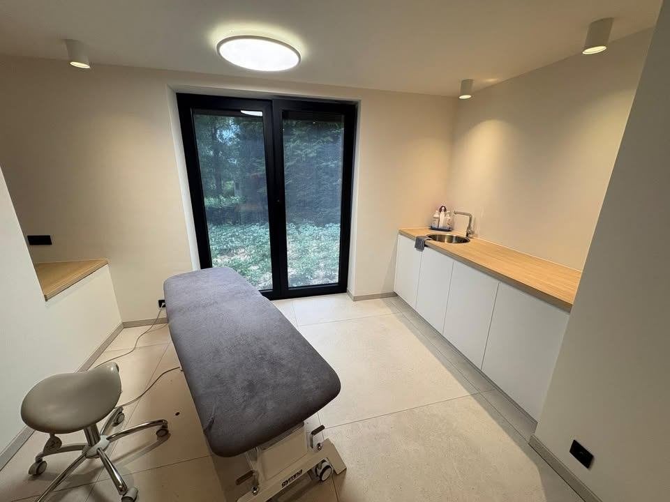Cabinet médical / paramédical à louer Sourbrodt, Minder dan 20 m², Provincie Luik