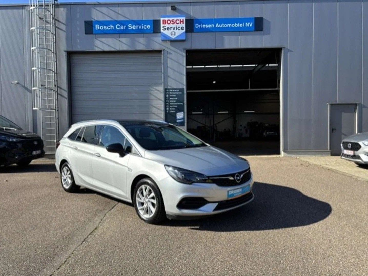 Opel Astra Astra Sports Tourer 1.2 Turbo Elegance/Navigatie/, Gebruikt, 1199 cc, 124 g/km, Elektrische koffer