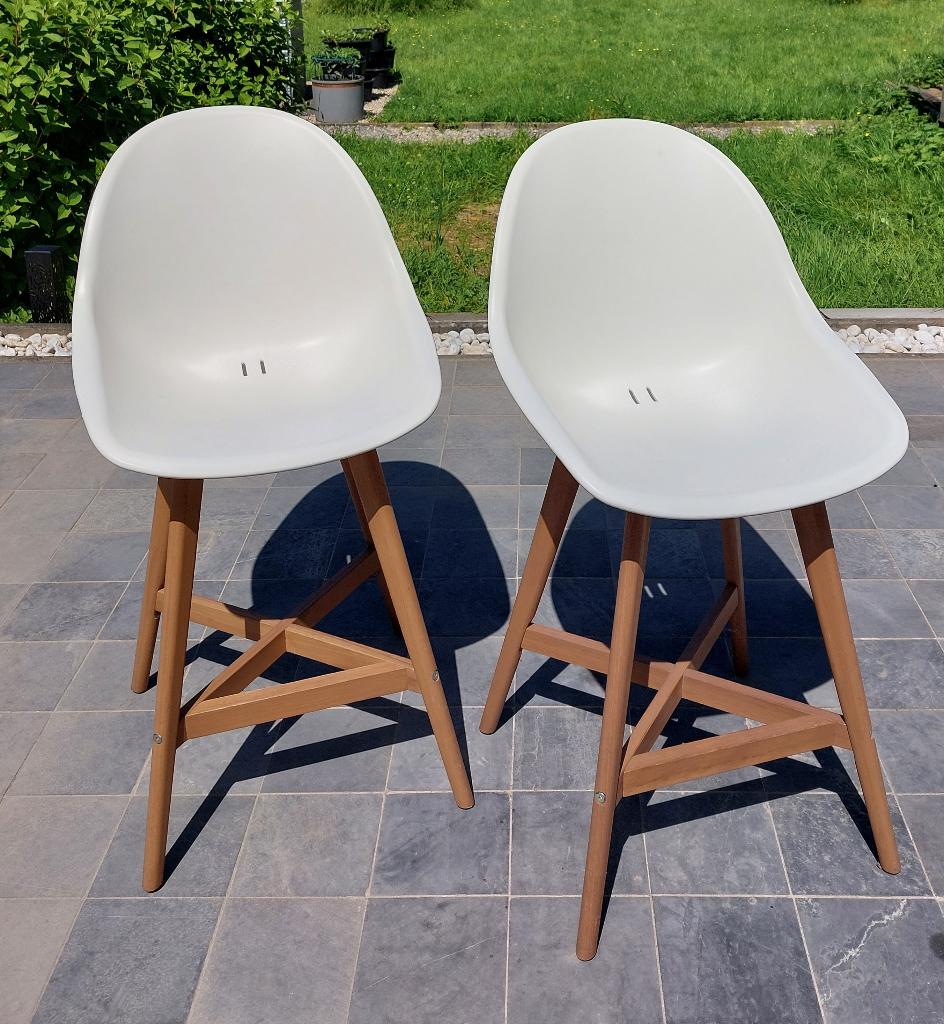 Lot de 2 tabourets de bar IKEA FANBYN (intérieur/extérieur), Bois, Avec repose-pieds, 2 tabourets, Comme neuf