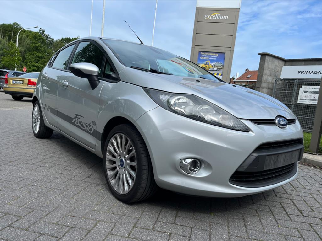 Ford Fiesta 1.2 i 2012/245000 km, Autos, Ford, Euro 5, Achat, Entreprise, Boîte manuelle