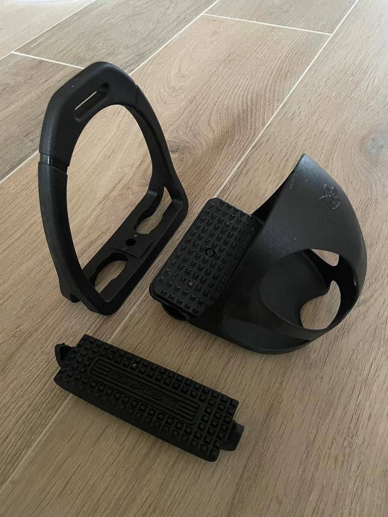 Compositi stijgbeugels met veiligheidskorf, Dieren en Toebehoren, Ophalen of Verzenden, Zo goed als nieuw, Overige soorten