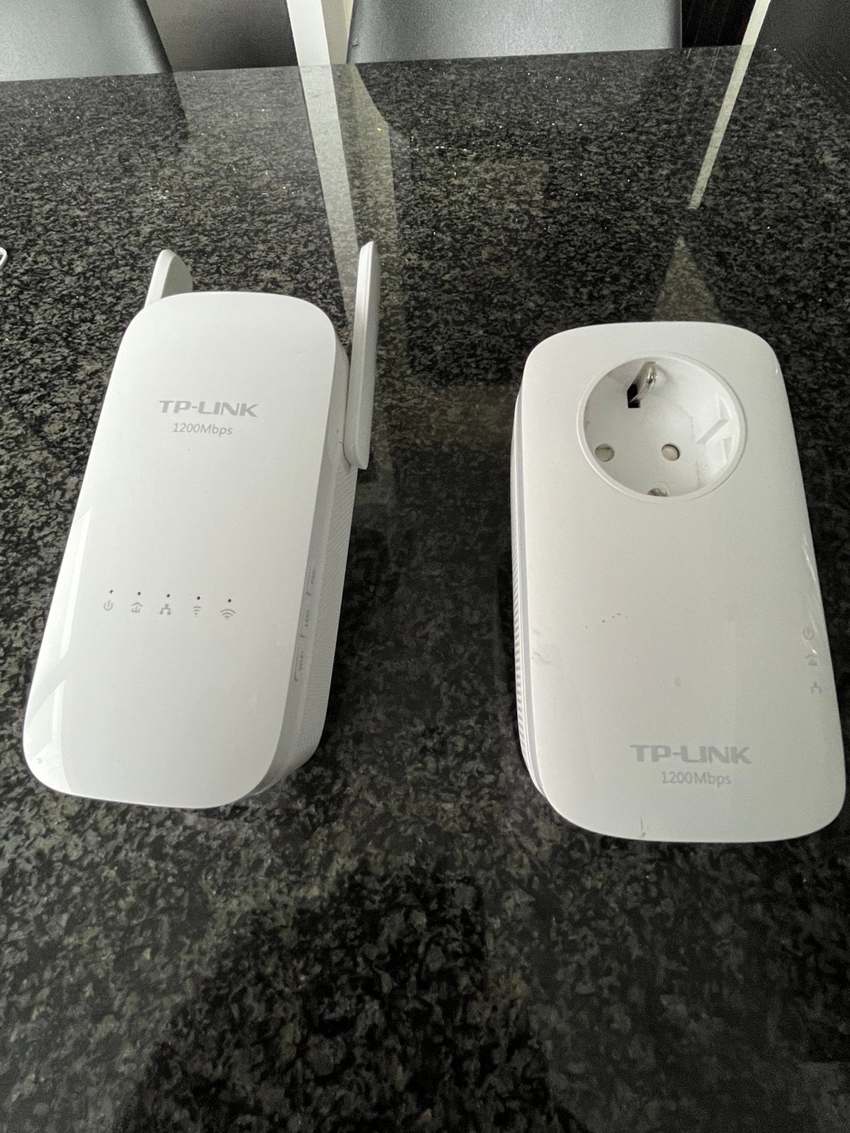 Tp-Link powerline wifi extender, Ophalen, Zo goed als nieuw