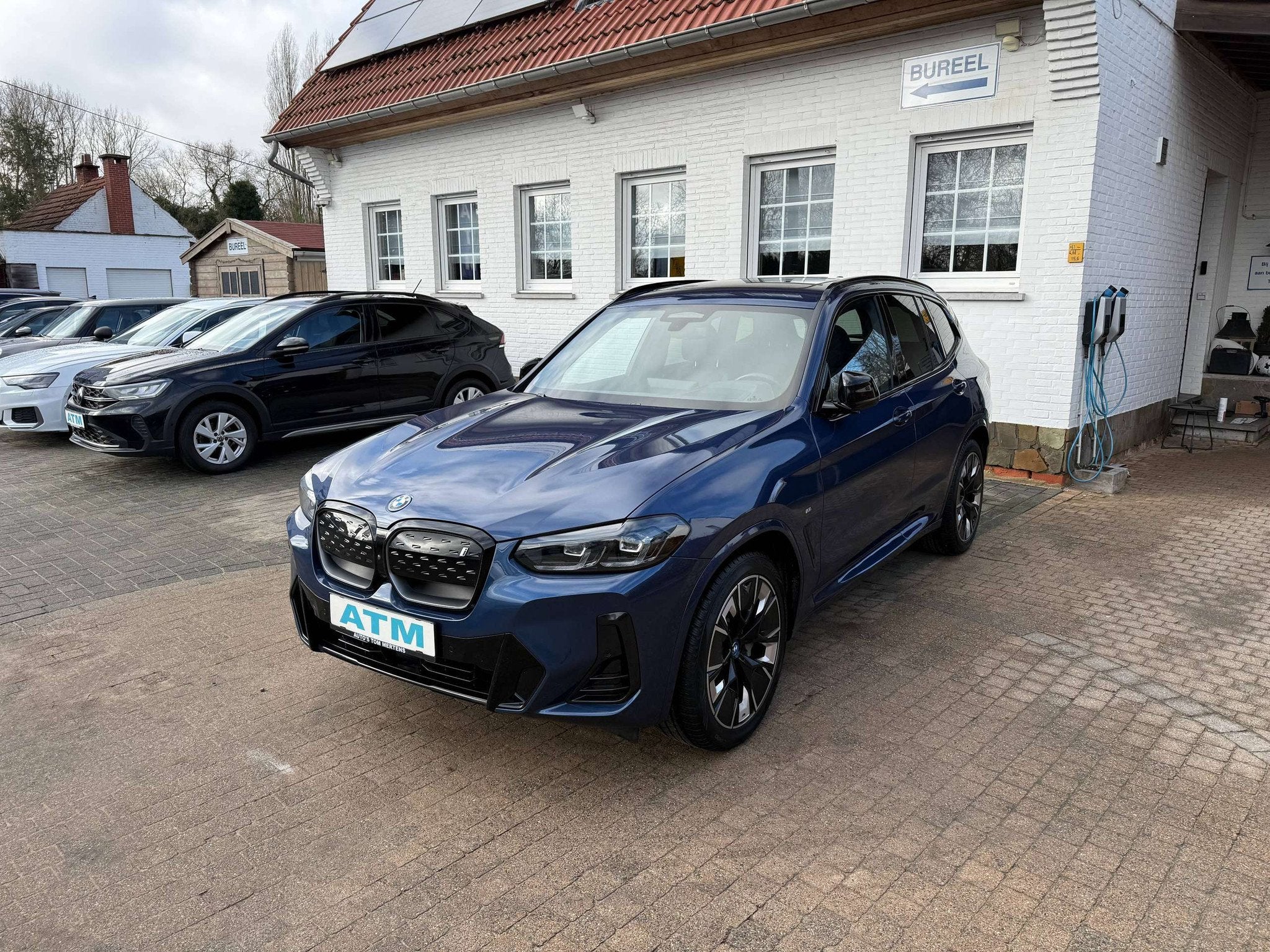 BMW iX3 iX3 M 80 kWh /Pano dak/Head-up/El zet/Har. kardon, Cuir, Entreprise, Noir, 5 portes
