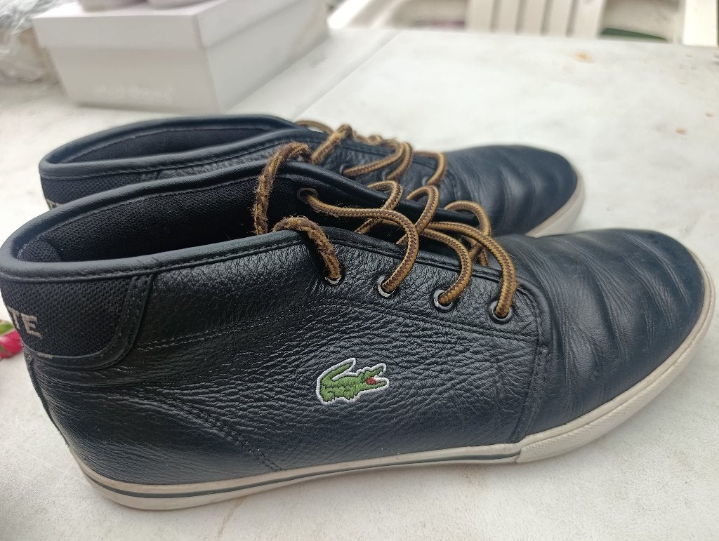 Chaussures homme Lacoste taille 42, Vêtements | Hommes, Chaussures, Enlèvement, Porté