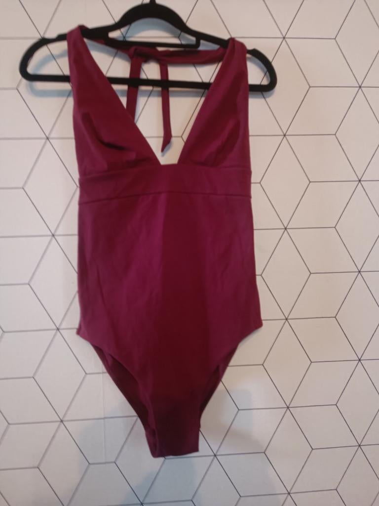 Maillot de bain Cupshe, Envoi, Maillot de bain
