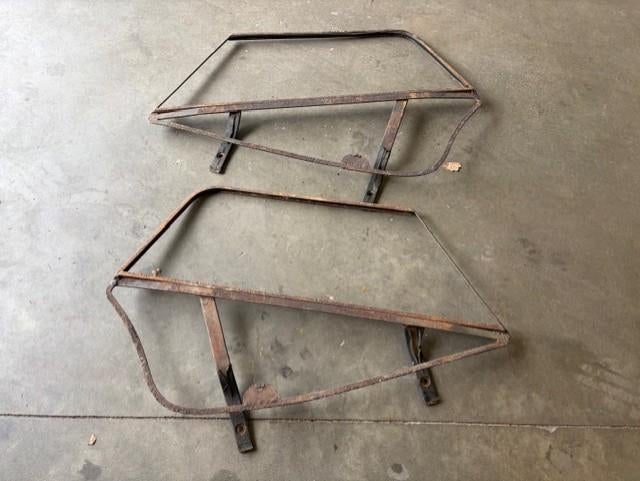 Triumph TR2-3A-3B sidescreen frames, Enlèvement