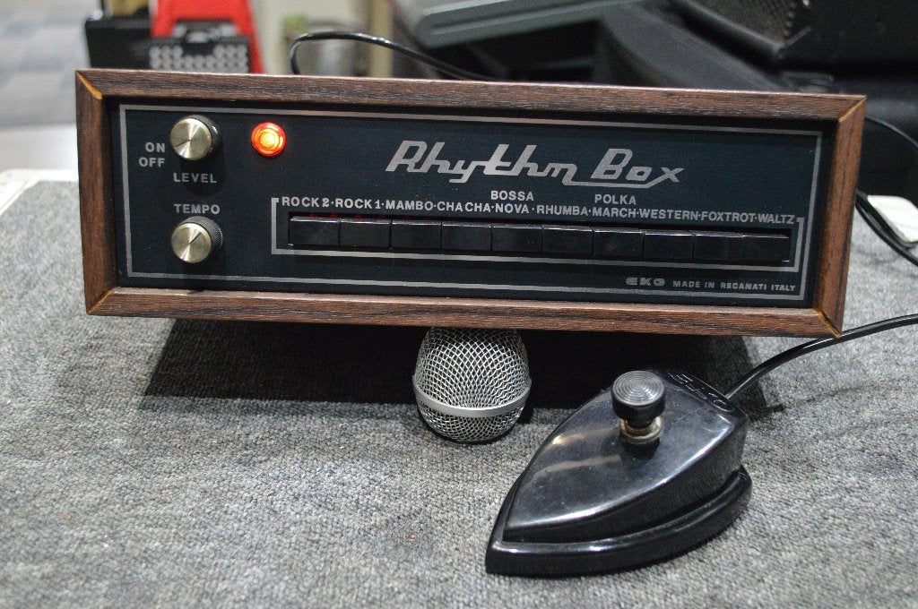 RHYTMH BOX EKO  & originele pedaal, Musique & Instruments, Enlèvement, Multi-effet