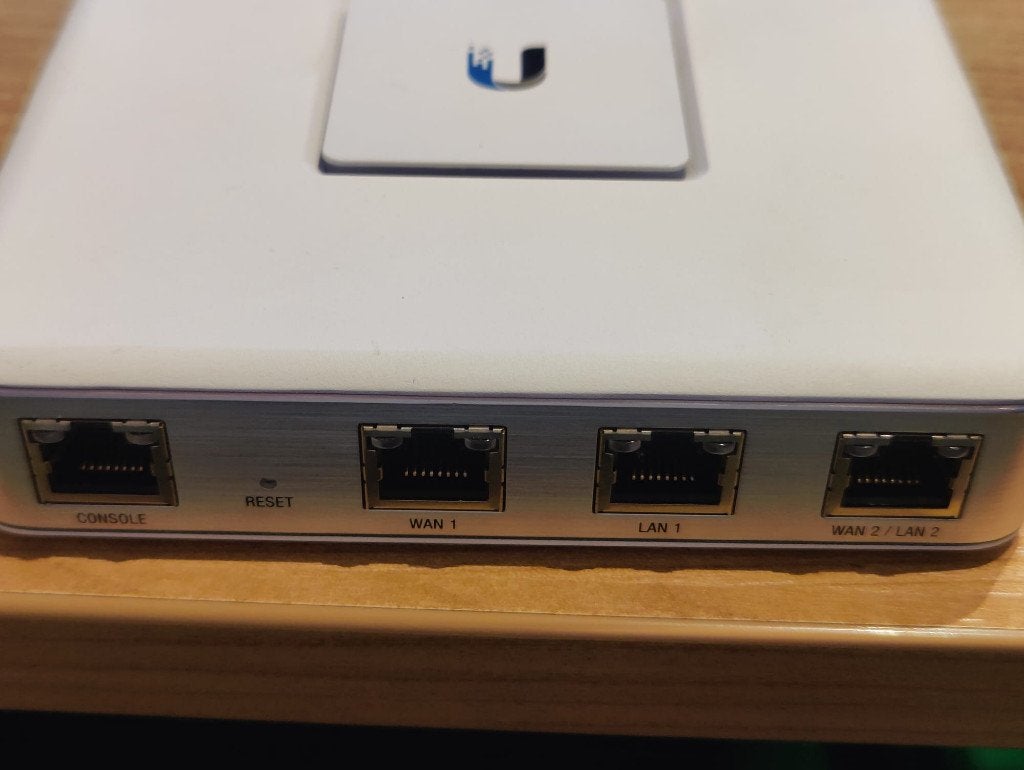 Ubiquiti Unifi Security Gateway (USG), Enlèvement ou Envoi, Utilisé, Routeur, Ubiquiti Unifi