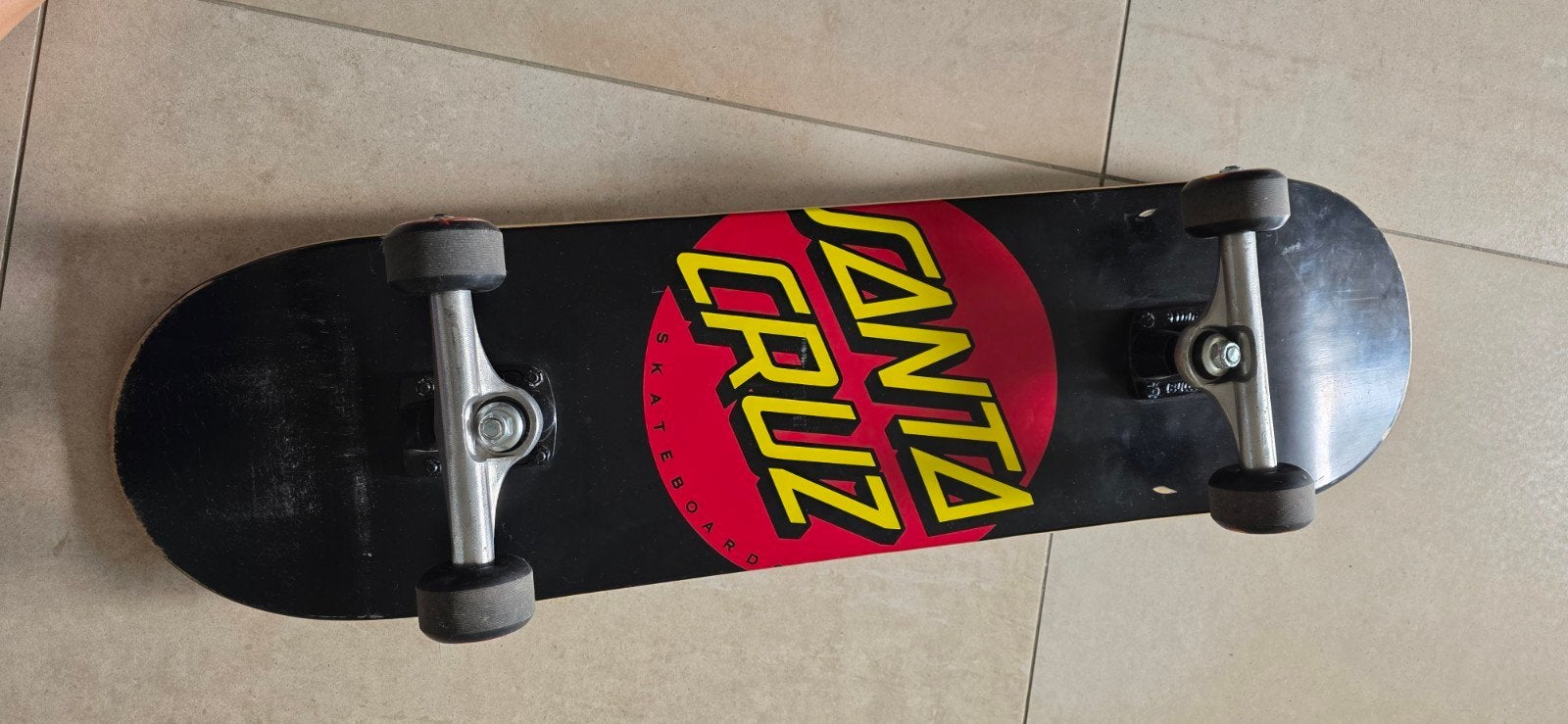 Santa Cruz skateboard 1x gebruikt, Sports & Fitness, Enlèvement, Comme neuf, Skateboard