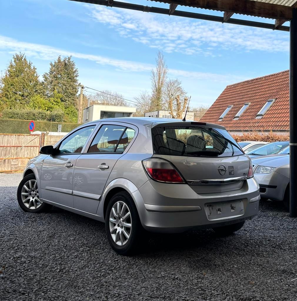 OPEL ASTRA 1.6i ESSENCE EXPORT, Auto's, Bedrijf, Astra, Te koop, Benzine