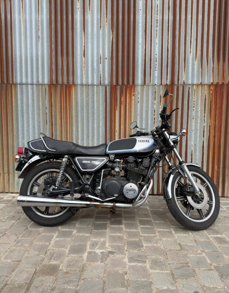 Yamaha XS750, Motoren, Motorrijbewijs A, 750 cc, Handgeschakeld