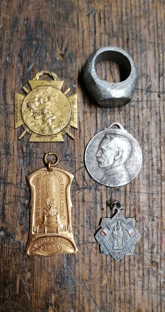 Militaire medailles en ring 1870 WO1, Verzenden, Overige soorten, Lintje, Medaille of Wings