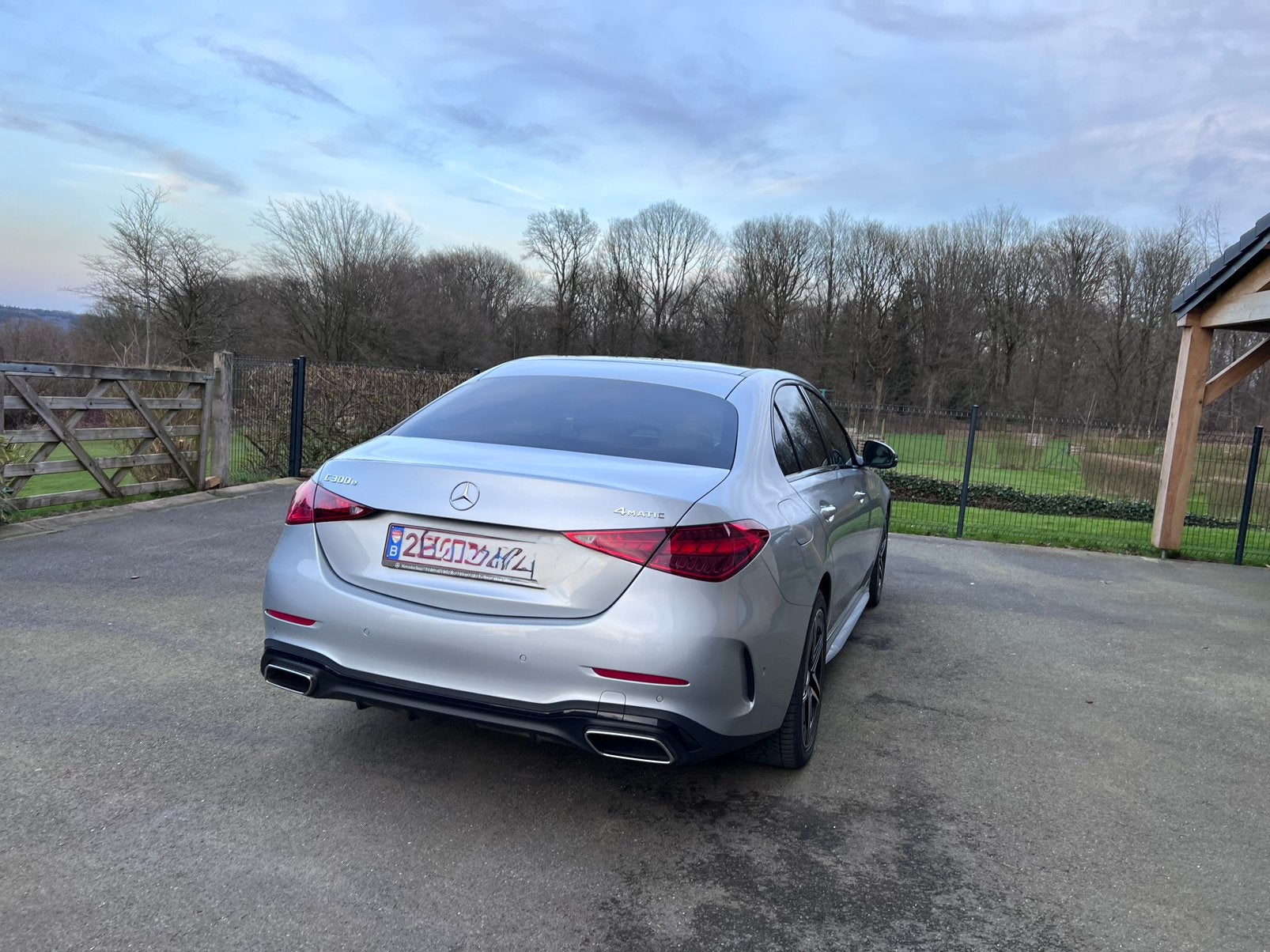Mercedes c300e Hybride 4Matic, Autos, Argent ou Gris, 34 g/km, Entretenue par le concessionnaire, Berline