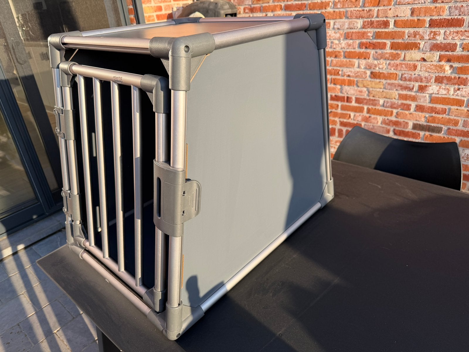 Trixie aluminium transportbench maat M - als nieuw, Dieren en Toebehoren, Ophalen, Zo goed als nieuw
