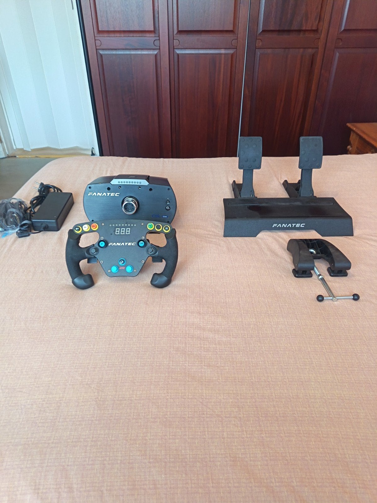 Pack Simracing Fanatec CSL Elite F1 Set  PC / PS4 / PS5, Ophalen