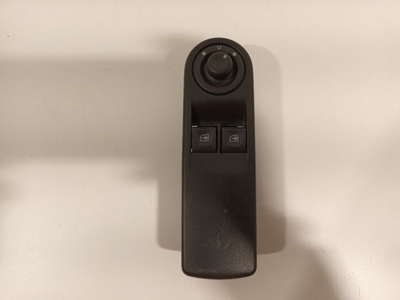 Bedieningspaneel elektrische ramen Renault Clio, Onderdelen@venauto.nl, Van der Ven Autorecycling B.V., Gebruikt, Ettenseweg 76, 4706 PB Roosendaal, The Netherlands