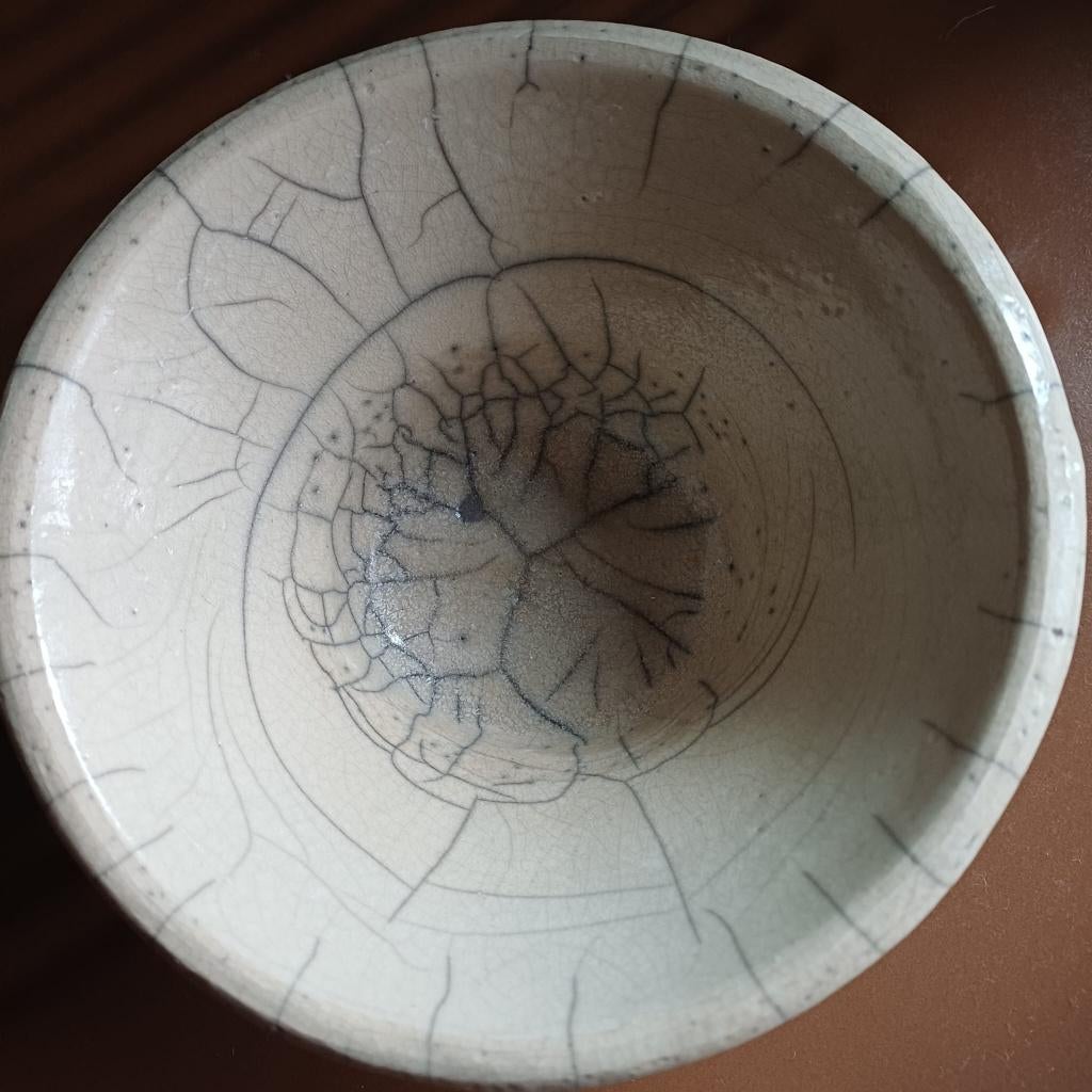 Kommetje in raku keramiek - handwerk, Neuf, Enlèvement ou Envoi, Céramique, Autres styles